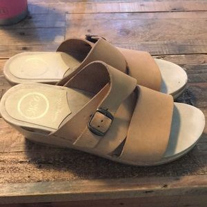 No. 6 Size 37 Natural Leather Clog Sandal